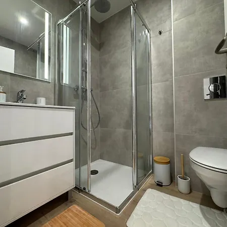 Апартаменти Le Petit Coin Boheme, 4 Personnes, Pieds Dans L'eau Агд